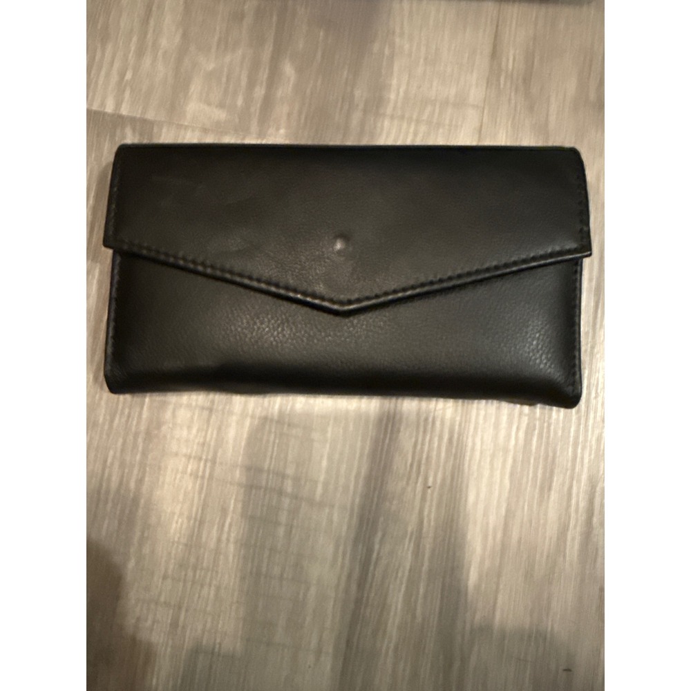 Green Mountain Leather Black Trifold Clutch Wallet with ID Window and Zip Pocket